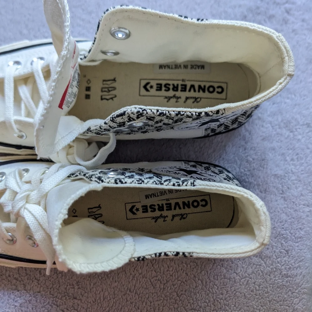 Pattern Block Converse - Picture 9 of 11